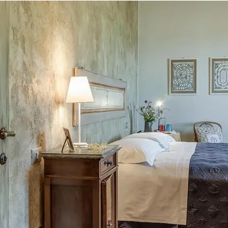 Holiday home Porcigliano Olive Grove Polcanto